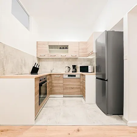 Tolstov - 1 - Citycenter - 25 Min To Messe Dus Apartment