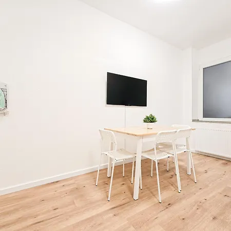 Tolstov - 1 - Citycenter - 25 Min To Messe Dus