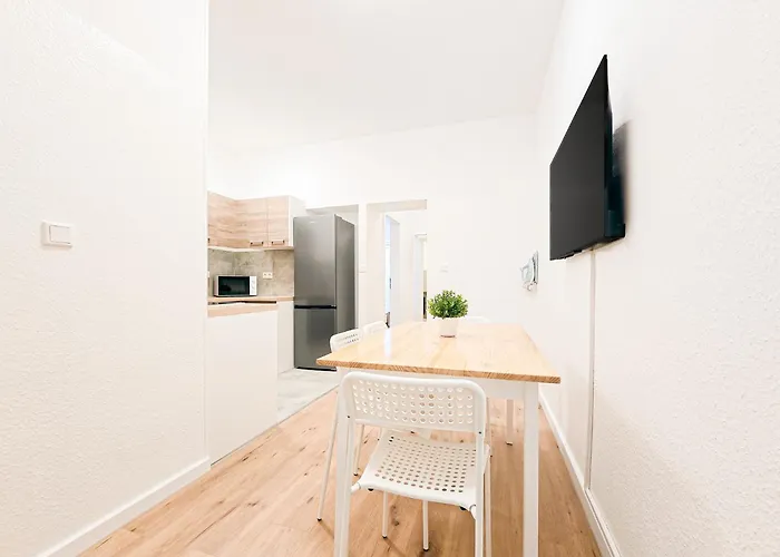 Апартаменты Tolstov - 1 - Citycenter - 25 Min To Messe Dus